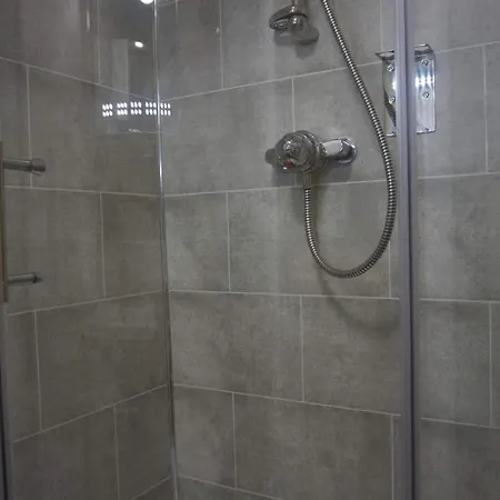 Greystoke House Nocleg ze śniadaniem