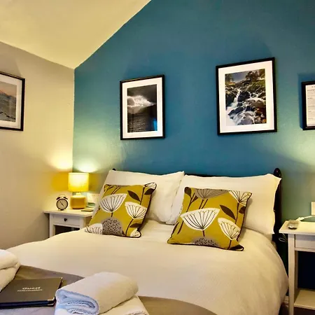 ベッド・アンド・ブレックファスト Greystoke House 4*
